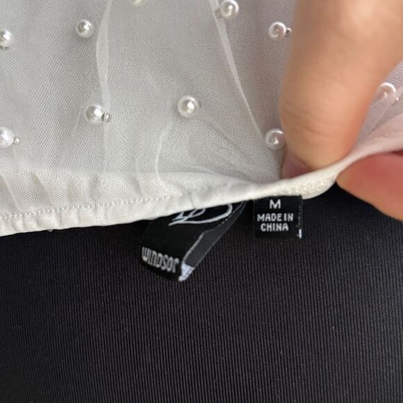 Windsor White Pearl Long Sleeve Breezy And Chic Sheer Crop Top - Picture 8 of 8